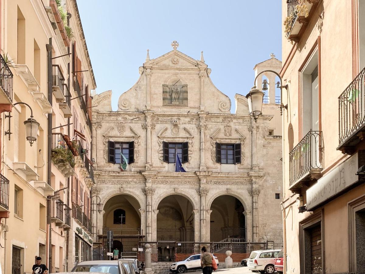 Su Meri Stampace - Luxury Apartment City Center Cagliari Exterior photo
